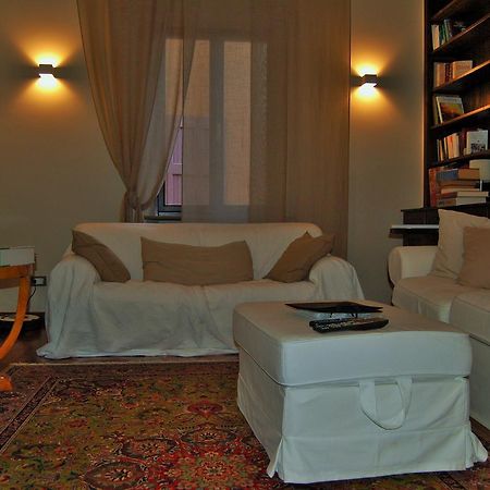 Homebo La Finestrella Apartment Болоня Екстериор снимка
